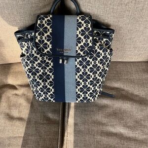 EUC Kate Spade backpack/purse